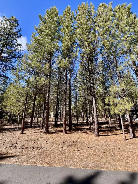 14165 Whitewater Loop, La Pine, OR 97739 photo 4