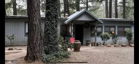 780 Lone Mountain Rd, O'brien, OR 97534