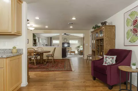Entry Way - 15902 Water Gap Rd, Williams, OR 97544 photo 2 of 3