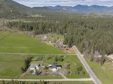 View/Area - 15902 Water Gap Rd, Williams, OR 97544 photo 5 of 6