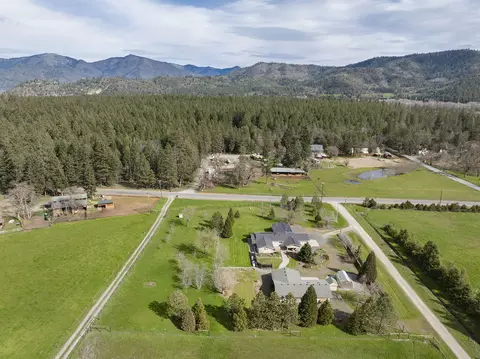 View/Area - 15902 Water Gap Rd, Williams, OR 97544 photo 3 of 6