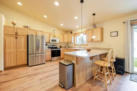 Kitchen - 51420 Wheeler Rd, La Pine, OR 97739 photo 1 of 4