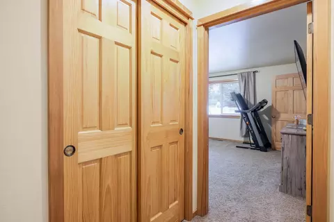 Entry Way - 51420 Wheeler Rd, La Pine, OR 97739 photo 1 of 2