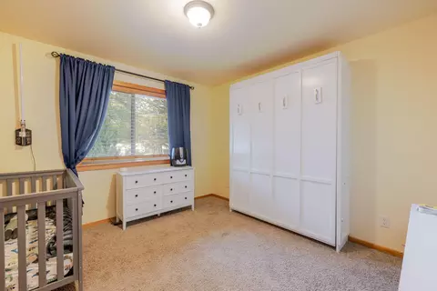 Bedroom - 51420 Wheeler Rd, La Pine, OR 97739 photo 4 of 7