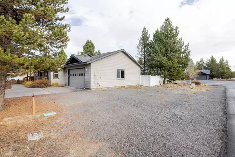 Exterior - 51420 Wheeler Rd, La Pine, OR 97739 photo 9 of 10