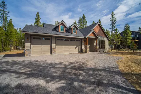 17146 Covina Rd, Bend, OR 97707