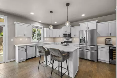 Kitchen - 1801 NE Shadowcrest Way, Bend, OR 97701 photo 1 of 5