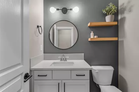 Bath - 1801 NE Shadowcrest Way, Bend, OR 97701 photo 1 of 8