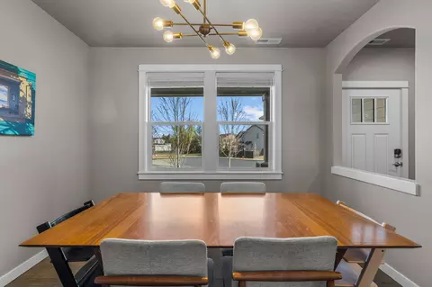 Dining - 1801 NE Shadowcrest Way, Bend, OR 97701 photo 2 of 2