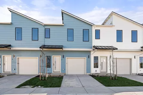 2024 Sunset Dr #3, Medford, OR 97501