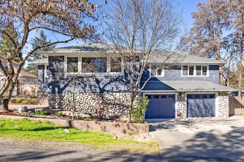 120 Graham St, Jacksonville, OR 97530