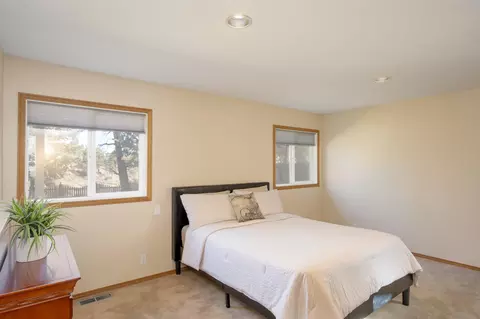 Bedroom - 64769 Saros Ln, Bend, OR 97703 photo 1 of 6