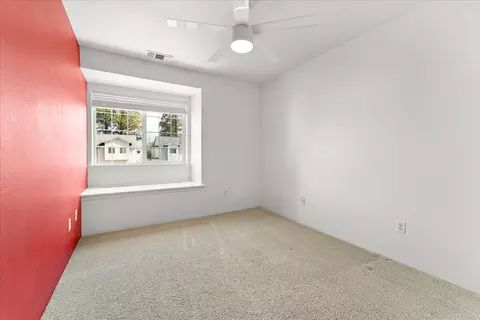 Bedroom - 647 Shadow Way, Central Point, OR 97502 photo 5 of 6