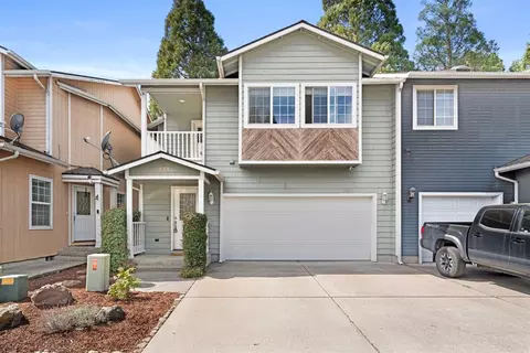 Exterior - 647 Shadow Way, Central Point, OR 97502 photo 4 of 4