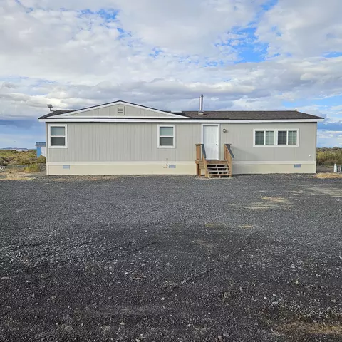 89771 Casad Ln, Christmas Valley, OR 97641