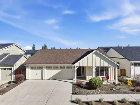 Exterior - 1227 NE Hoover Loop, Bend, OR 97701 photo 2 of 8
