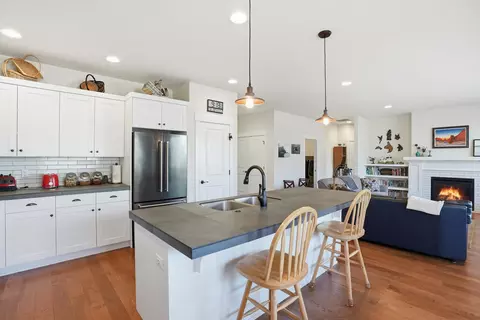 Kitchen - 1227 NE Hoover Loop, Bend, OR 97701 photo 3 of 4