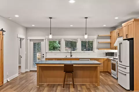 Kitchen - 17008 Sharp Dr, Bend, OR 97707 photo 1 of 7