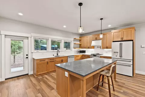 Kitchen - 17008 Sharp Dr, Bend, OR 97707 photo 2 of 7