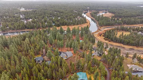 View/Area - 17008 Sharp Dr, Bend, OR 97707 photo 6 of 10