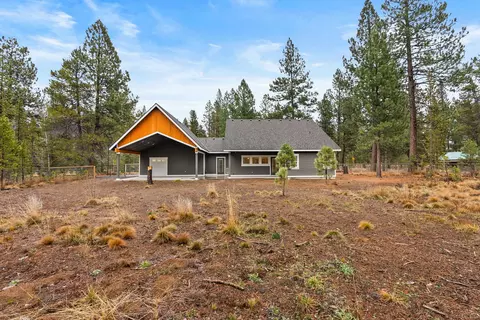 Exterior - 17008 Sharp Dr, Bend, OR 97707 photo 12 of 15