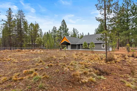 Exterior - 17008 Sharp Dr, Bend, OR 97707 photo 13 of 15