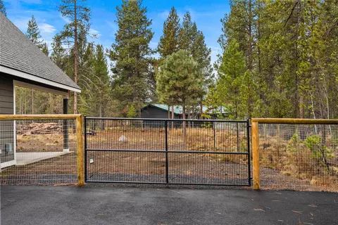 Exterior - 17008 Sharp Dr, Bend, OR 97707 photo 6 of 15