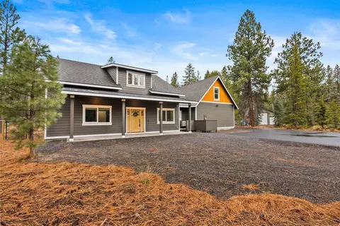 Exterior - 17008 Sharp Dr, Bend, OR 97707 photo 4 of 15