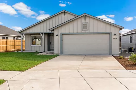 4136 SW Pumice Ave #74, Redmond, OR 97756