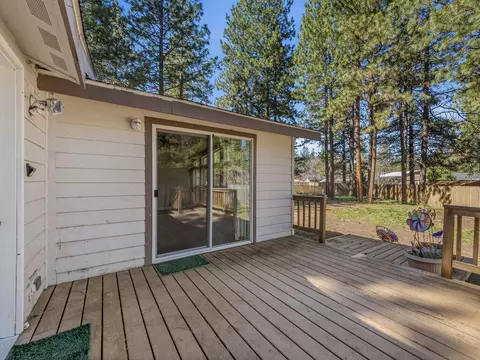 Exterior - 15531 Green Wing Loop, Keno, OR 97627 photo 2 of 8