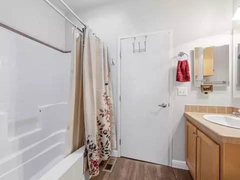 Bath - 15531 Green Wing Loop, Keno, OR 97627 photo 4 of 4