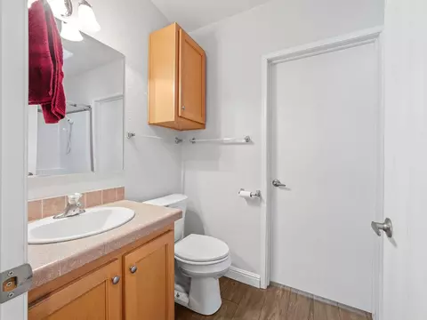 Bath - 15531 Green Wing Loop, Keno, OR 97627 photo 3 of 4