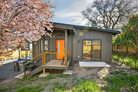 463 E Hersey St, Ashland, OR 97520