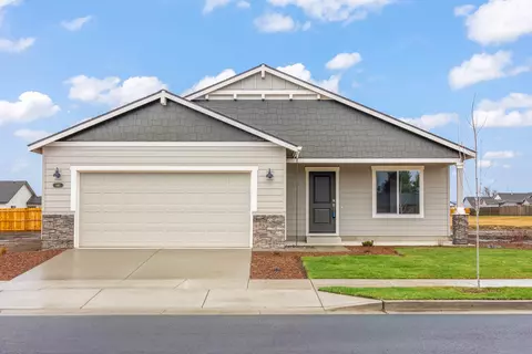 363 NW Monte Vista Ave #05, Madras, OR 97741