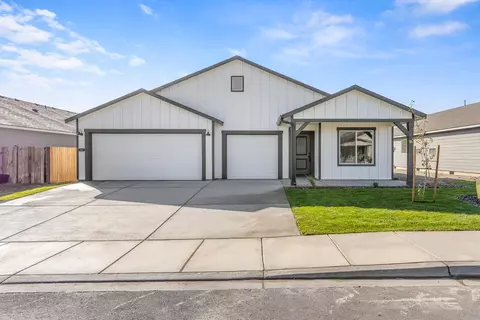 432 NW Monte Vista Ave #125, Madras, OR 97741