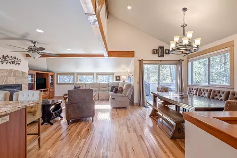 Dining - 17822 Big Leaf Ln, Sunriver, OR 97707 photo 1 of 2