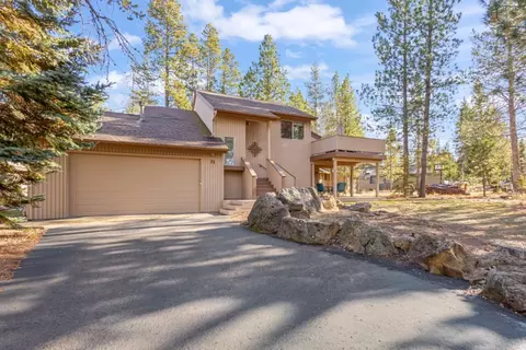 17822 Big Leaf Ln, Sunriver, OR 97707