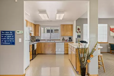633 E Archwood UNIT 86, Eagle Point, OR 97524 photo 25
