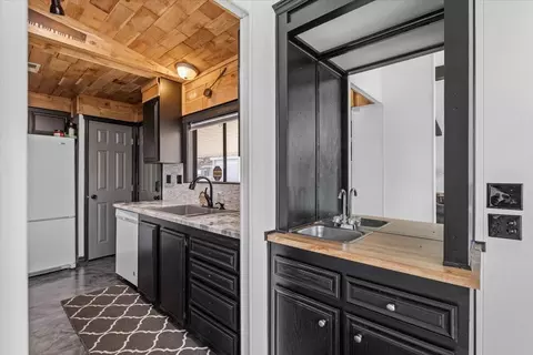 633 E Archwood UNIT 86, Eagle Point, OR 97524 photo 7