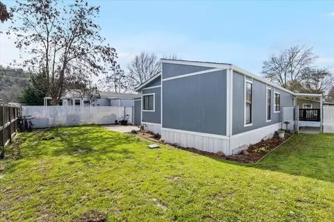 633 E Archwood UNIT 86, Eagle Point, OR 97524 photo 22