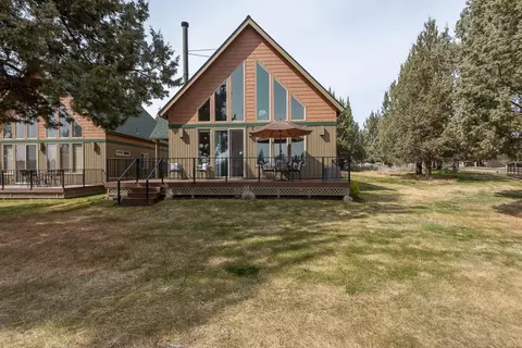8708 Cliff Swallow Dr # 19, Redmond, OR 97756