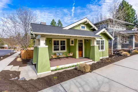 2192 NW Lemhi Pass Dr, Bend, OR 97703