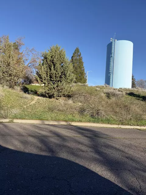 0 Academy Ave #LOT 3 & 4, Klamath Falls, OR 97601