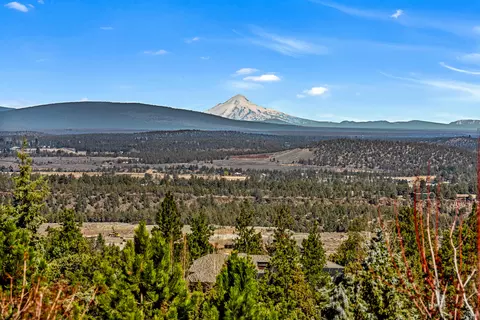 View/Area - 3363 NW Starview Dr, Bend, OR 97703 photo 2 of 2