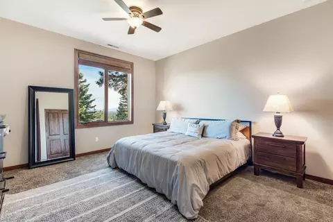 Bedroom - 3363 NW Starview Dr, Bend, OR 97703 photo 4 of 4