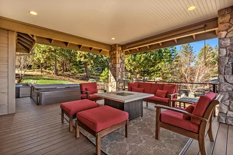 Exterior - 3363 NW Starview Dr, Bend, OR 97703 photo 6 of 12