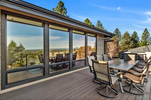 Exterior - 3363 NW Starview Dr, Bend, OR 97703 photo 2 of 12