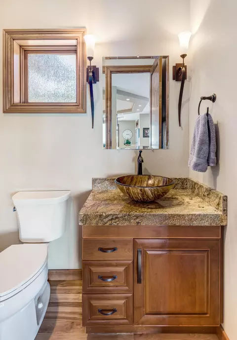 Bath - 3363 NW Starview Dr, Bend, OR 97703 photo 1 of 5