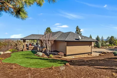 Exterior - 3363 NW Starview Dr, Bend, OR 97703 photo 9 of 12