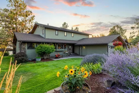 421 Sunset Beach Rd, Klamath Falls, OR 97601